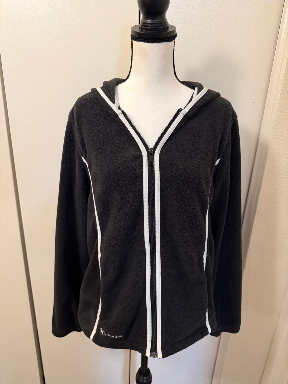 Columbia Black Hooded Fleece Jacket with White Trim